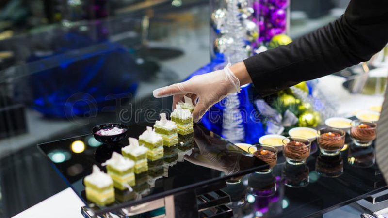 高效的物流配送是保证产品质量的关键。可以从以下几个方面进行考察：