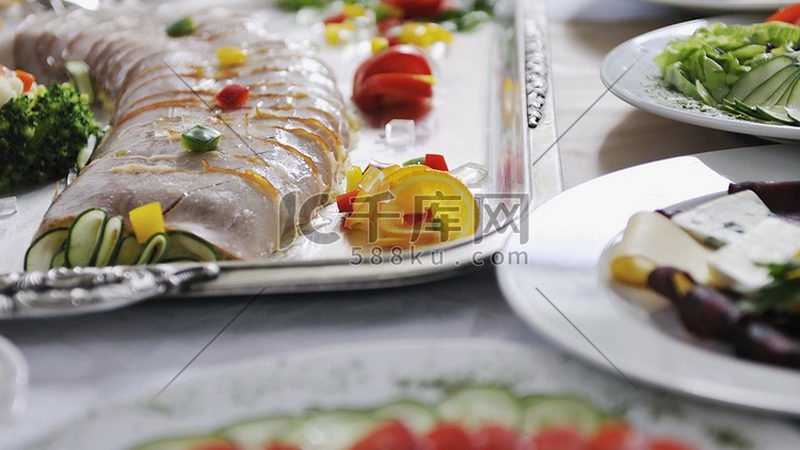 食品代工小作坊如何合规？资质要求揭秘**